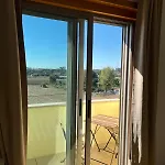 בית הארחה Local Pando *